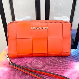 Michael Kors Ginny woven leather wallet